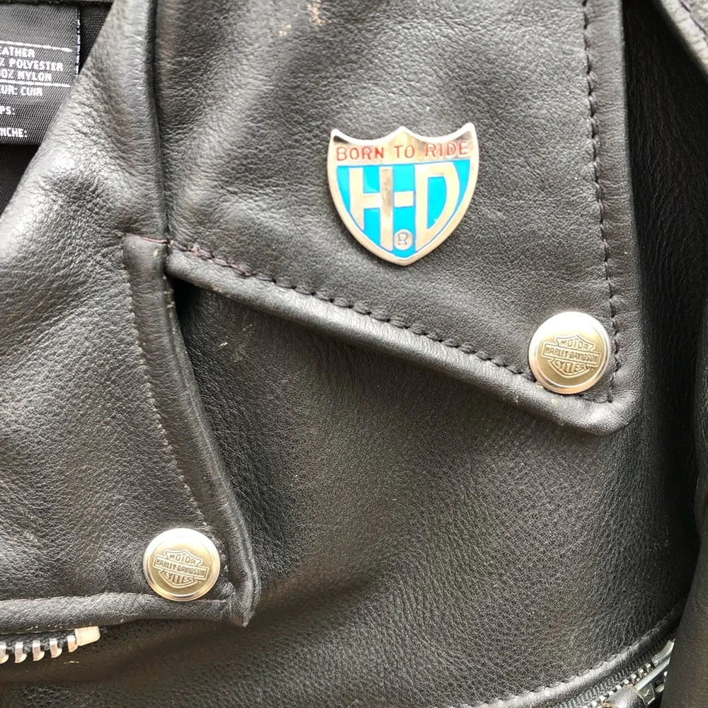 Harley Davidson Leather Jacket - Picture 2 of 6